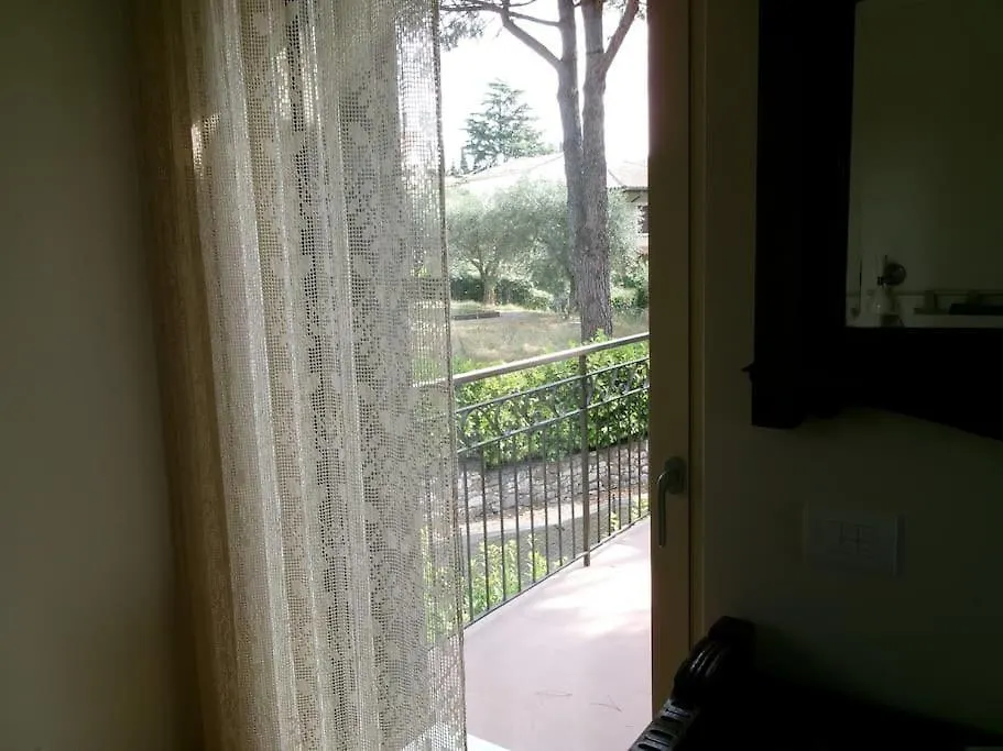 Villa Filomena-Garda, A Due Passi Dal Lago Garda  Italia